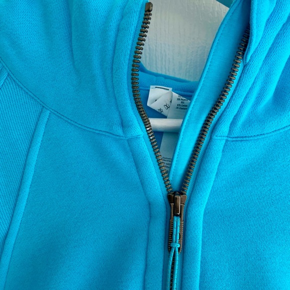 ONLY ONE ‼️ Lululemon Scuba Electric Turquoise Half Zip Hoodie Size M/L - Picture 10 of 12